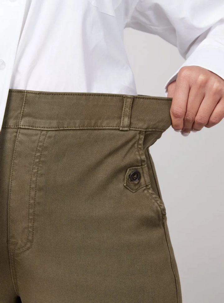 Alva - Taillenkontrollierende Twill Cropped Weite Hose