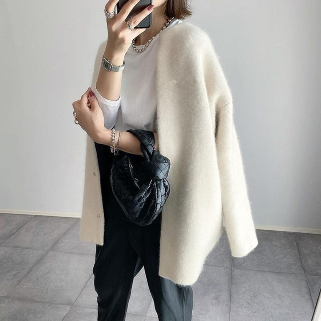 Sandrine – Strickjacke mit Natur und Weichheit