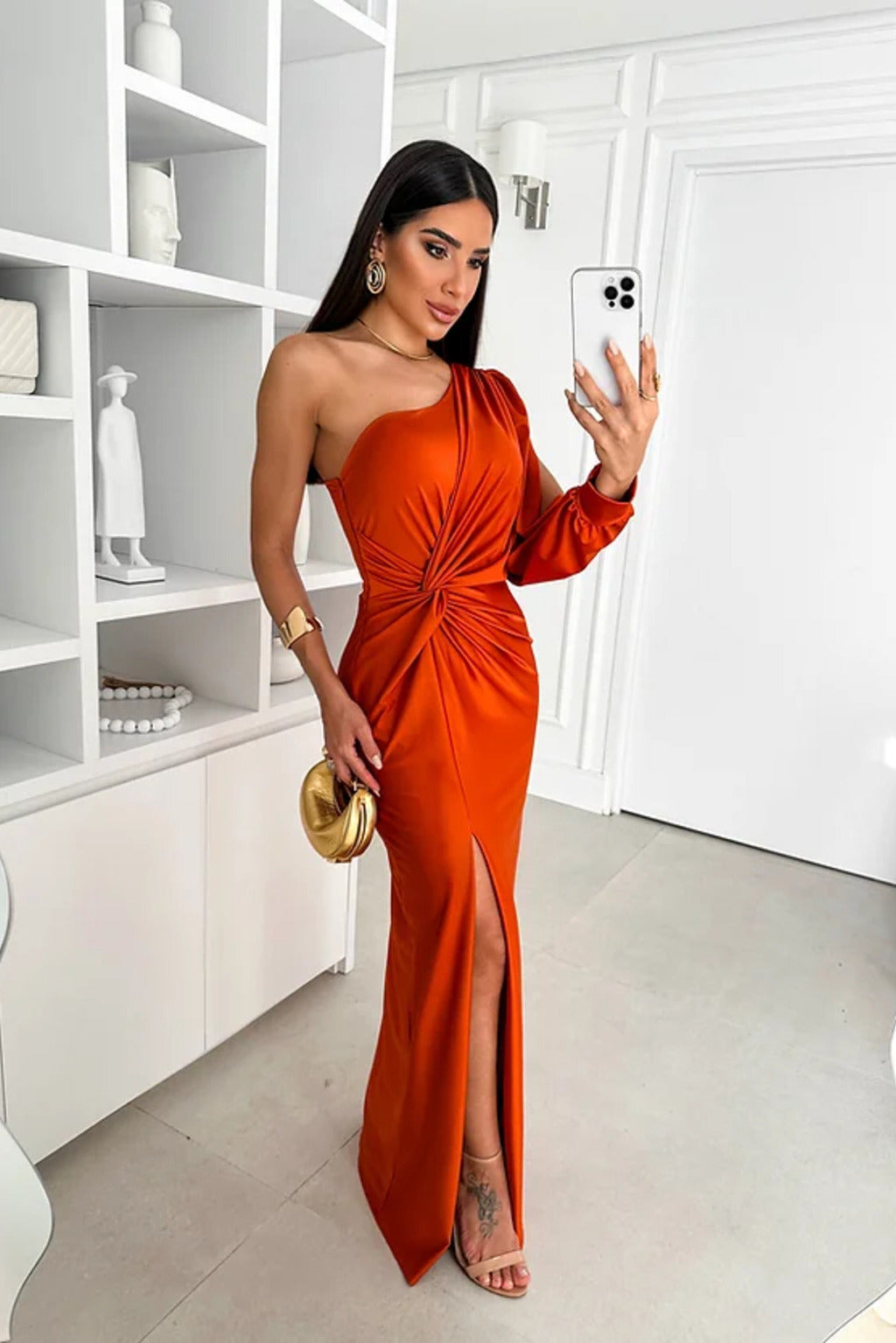 KYARA – Elegantes und raffiniertes Kleid