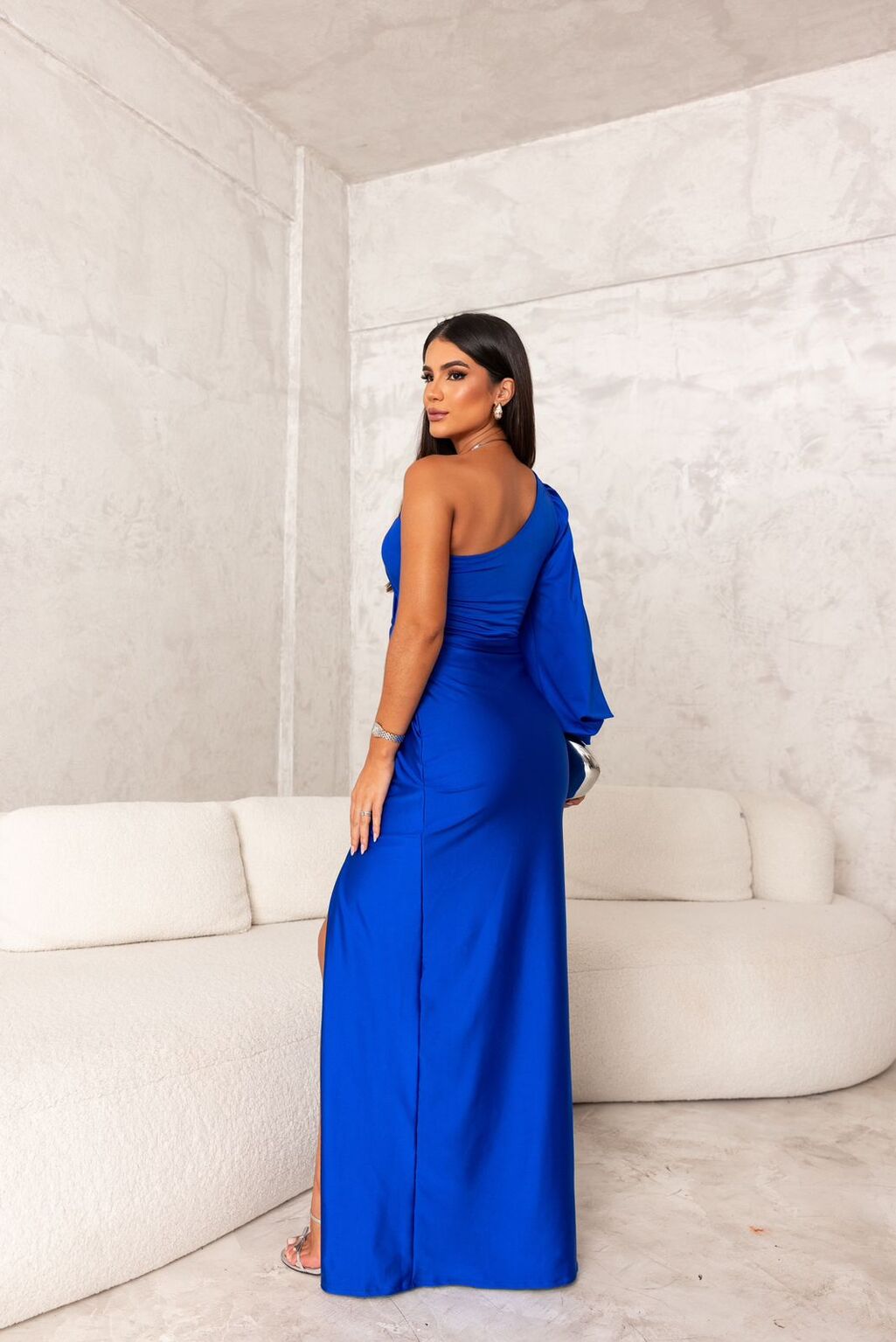 KYARA – Elegantes und raffiniertes Kleid