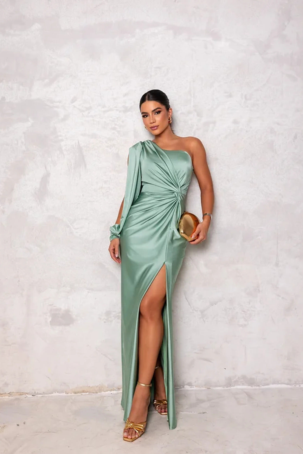 KYARA – Elegantes und raffiniertes Kleid