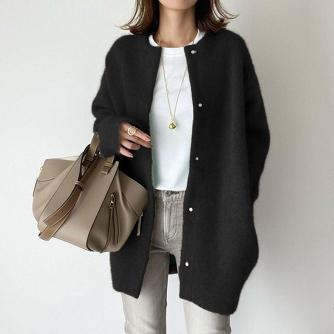 Sandrine – Strickjacke mit Natur und Weichheit