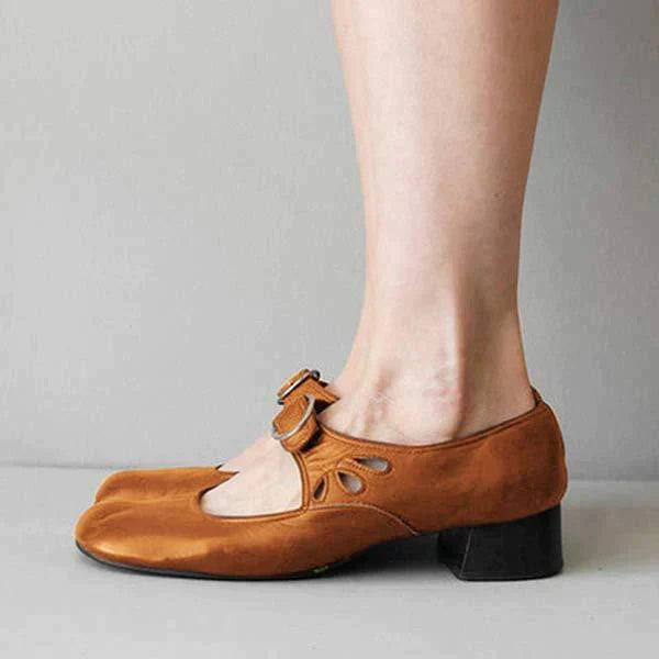 Emma - Klassische Sandalen mit Lederabsatz