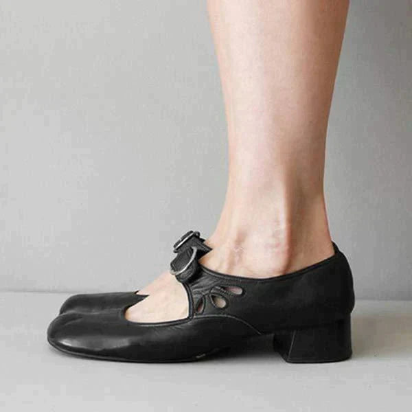 Emma - Klassische Sandalen mit Lederabsatz