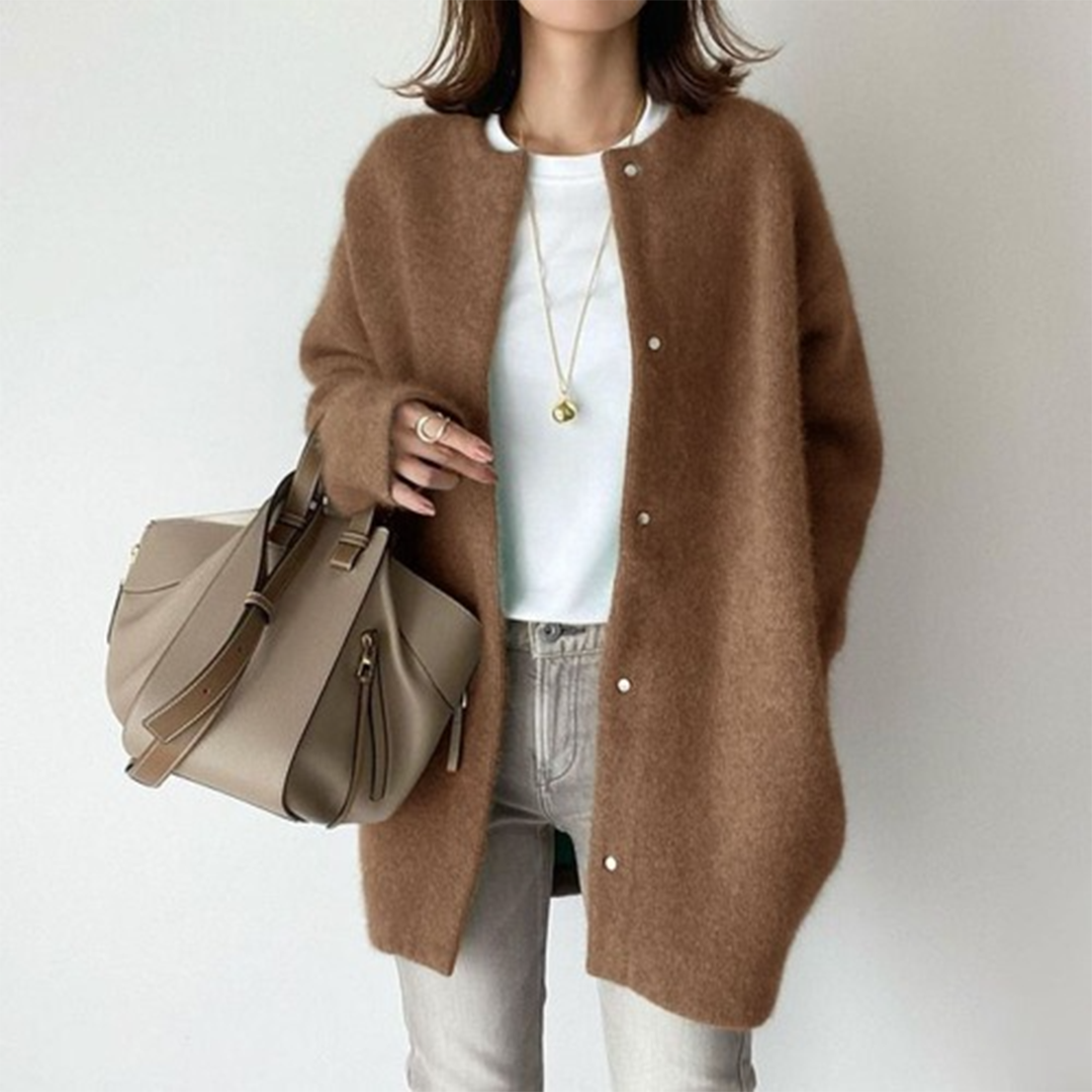 Sandrine – Strickjacke mit Natur und Weichheit