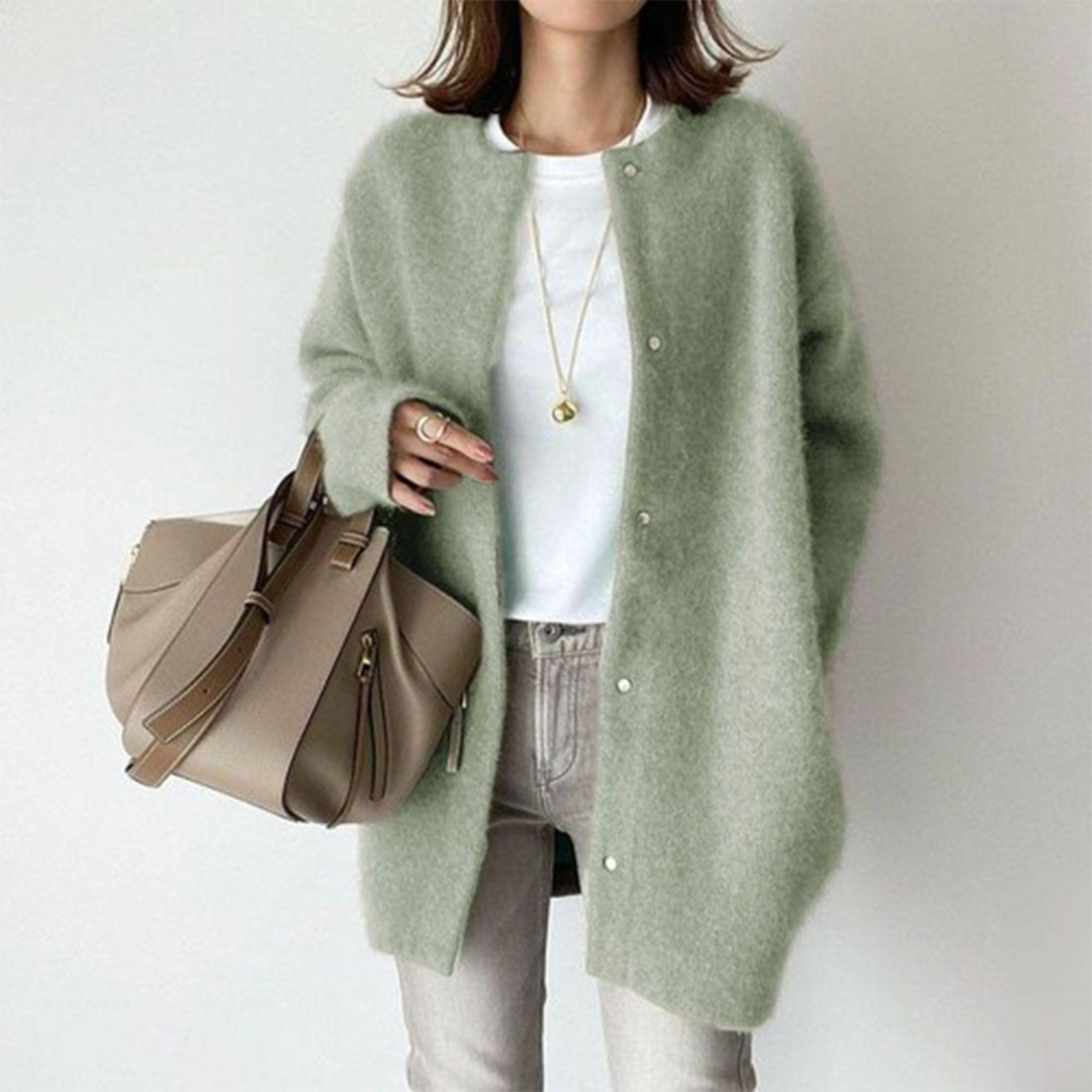 Sandrine – Strickjacke mit Natur und Weichheit