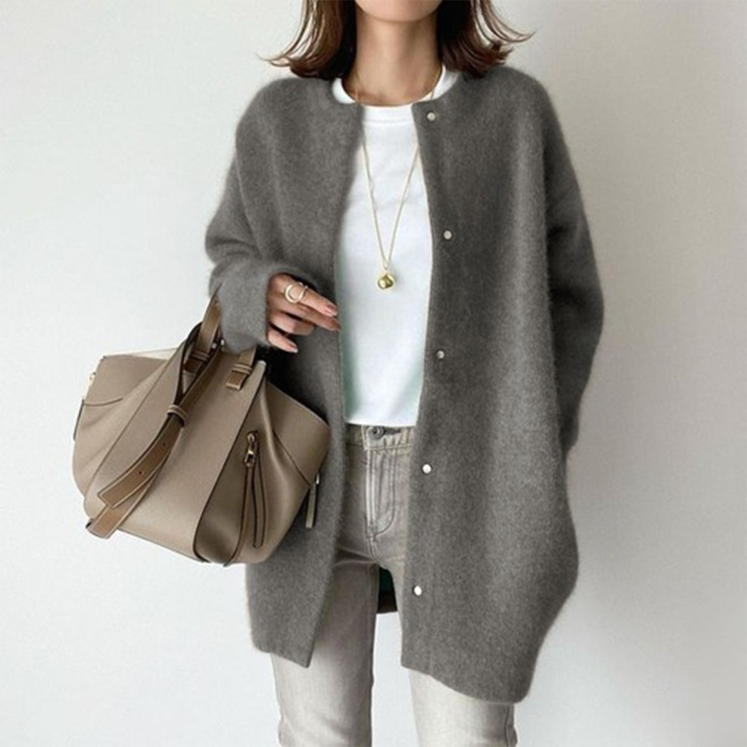 Sandrine – Strickjacke mit Natur und Weichheit
