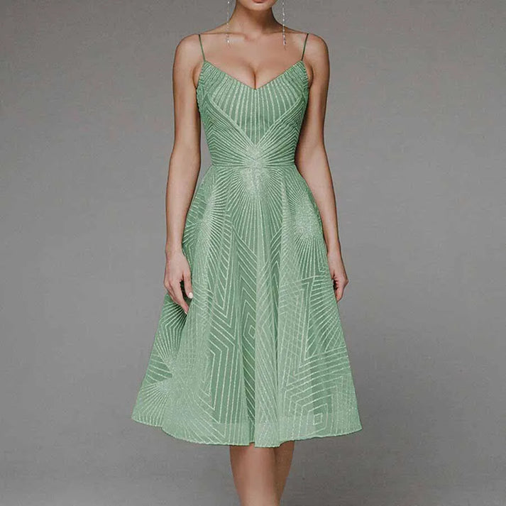 Loren - Elegantes Kleid mit offenem Rücken
