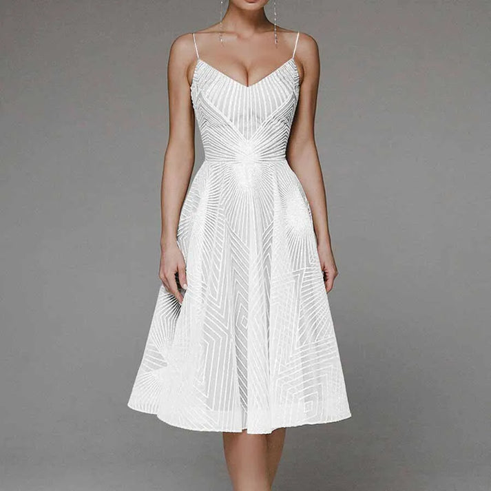 Loren - Elegantes Kleid mit offenem Rücken