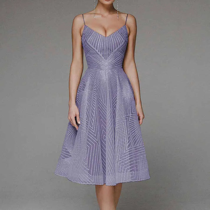 Loren - Elegantes Kleid mit offenem Rücken