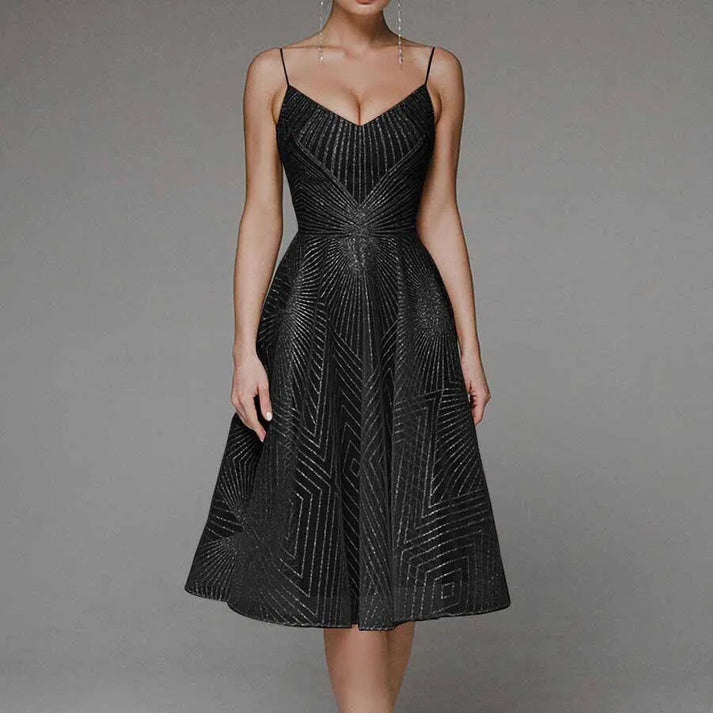 Loren - Elegantes Kleid mit offenem Rücken