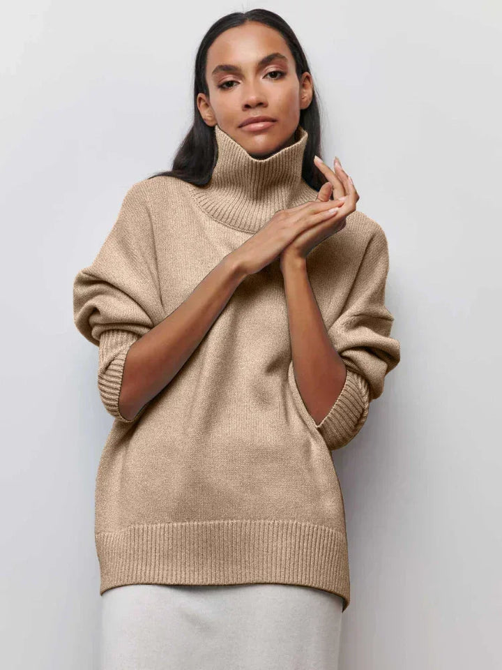 Olivia - Pullover mit Schildkrötenkette