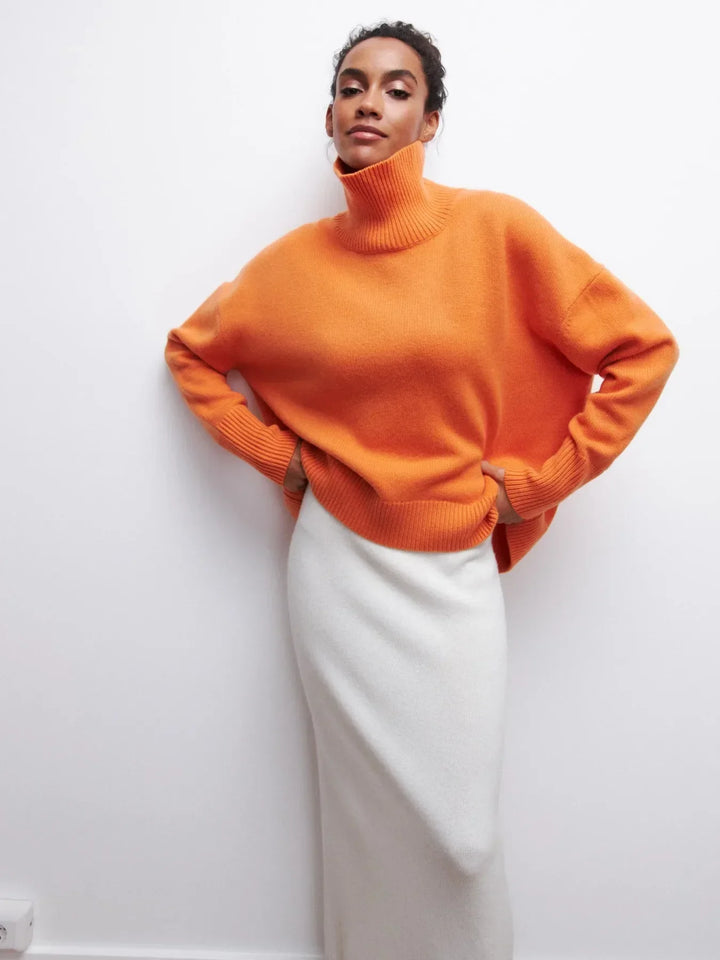 Olivia - Pullover mit Schildkrötenkette