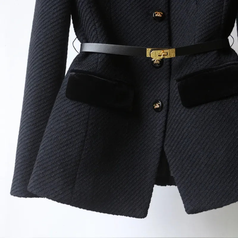 Elise-Clemence - Wollmantel: Zeitlose Eleganz