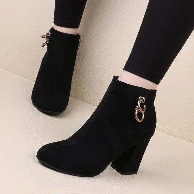 Olivia - Retro Plüsch Stiefeletten