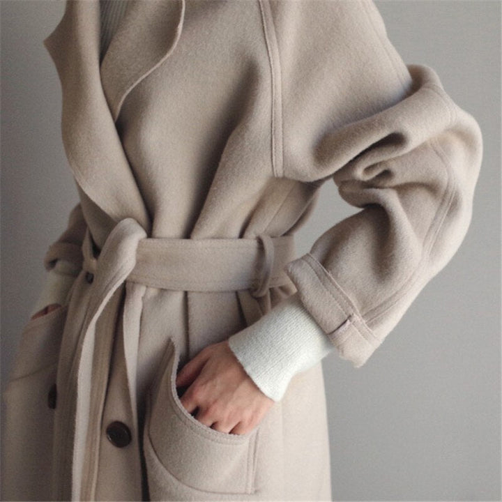 Laura – Eleganter Wollmantel