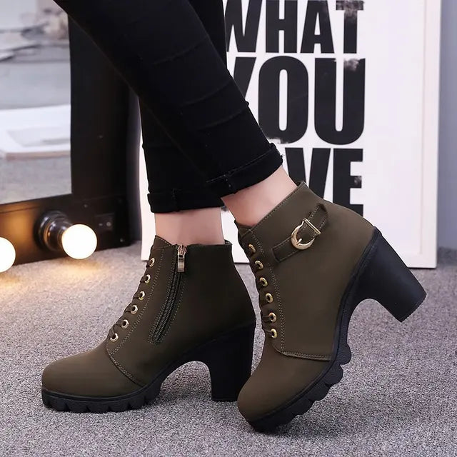 Jane - High Heel Kurzstiefel