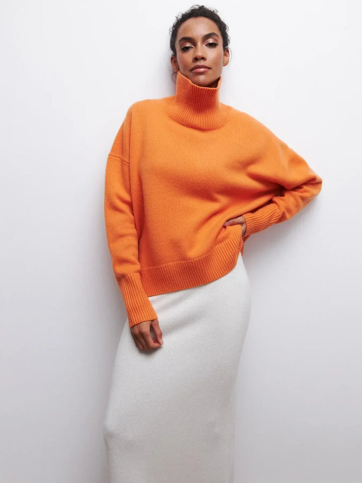 Olivia - Pullover mit Schildkrötenkette