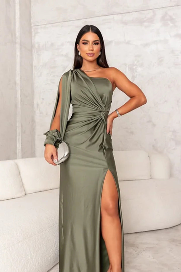 KYARA – Elegantes und raffiniertes Kleid