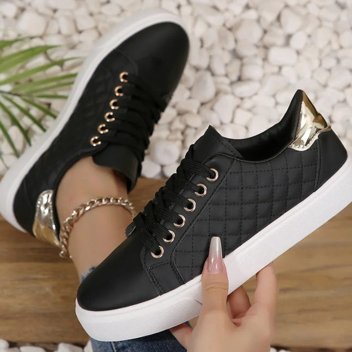 Damen Gesteppte Schnürsneaker mit Golddetails Flache Plateau-Sohle