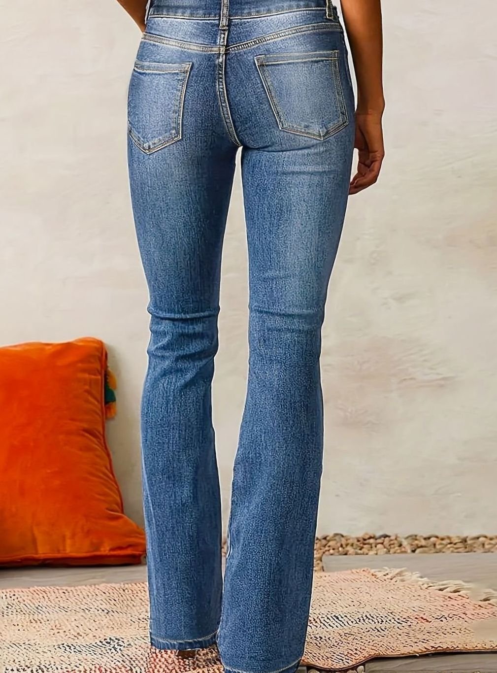 Damen High-Waist Jeans mit weitem Bein leicht ausgestellter Schnitt