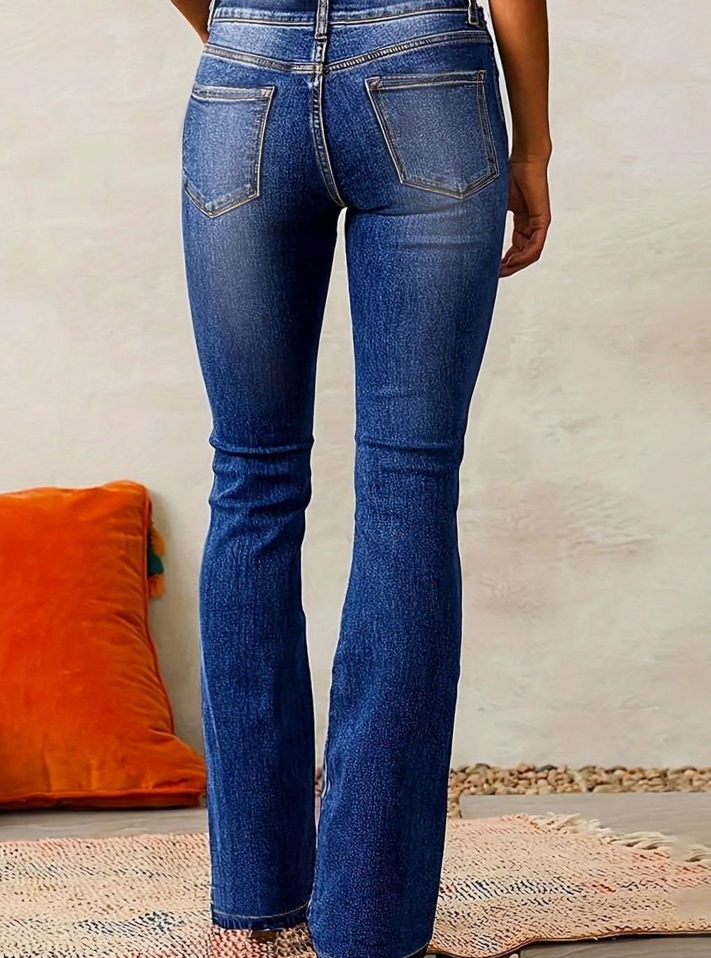 Damen High-Waist Jeans mit weitem Bein leicht ausgestellter Schnitt