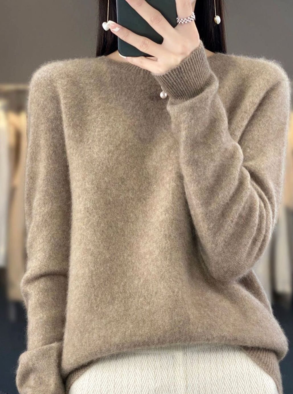 Damen Klassischer Rundhals-Strickpullover mit Langarm - Camel