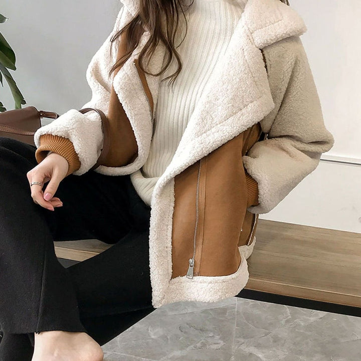 Damen Oversize Jacke aus Kunstlammfell mit Reißverschluss