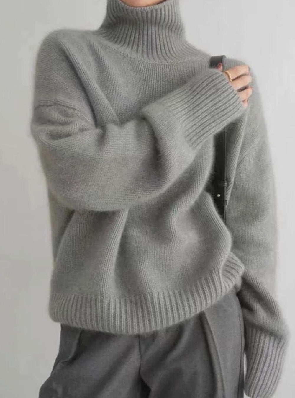 Damen Oversized Strickpullover mit hohem Kragen - Grau