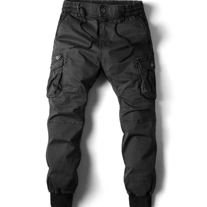Herren Cargo-Jogger mit schmal zulaufender Passform und Cargotaschen - Schwarz