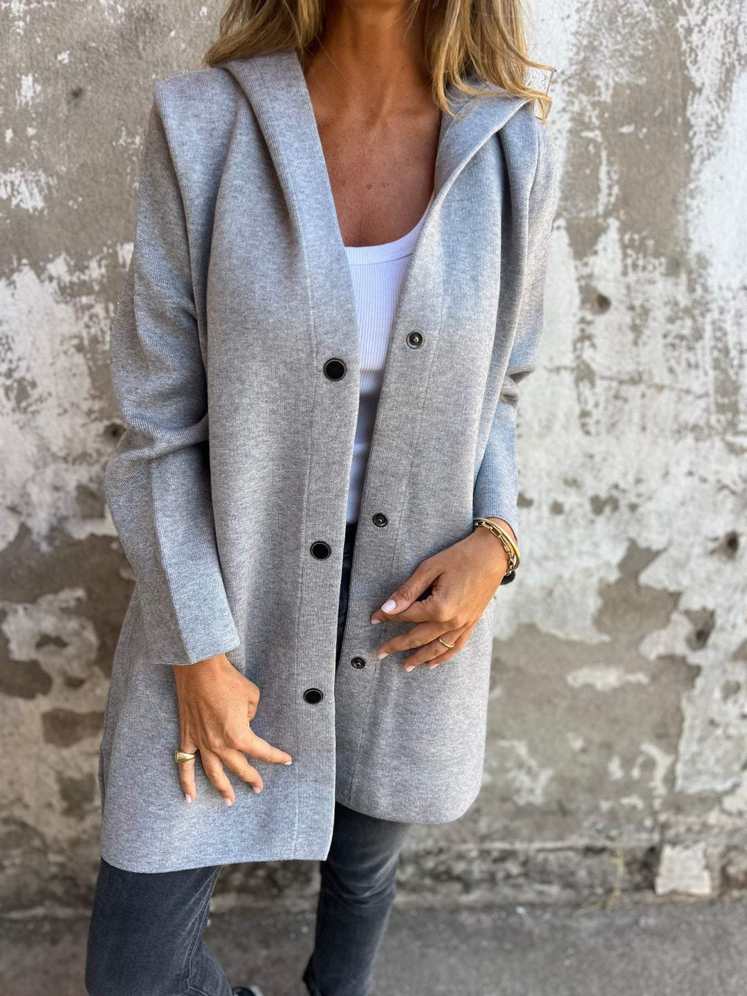 Norah – Lässige einreihige Kapuzenjacke