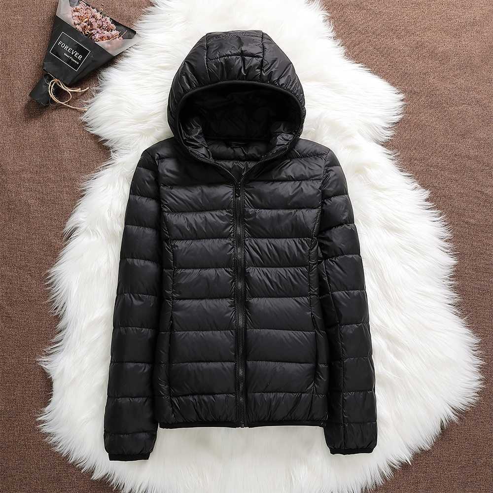 Nathalie – Daunenjacke mit Kapuze für Damen