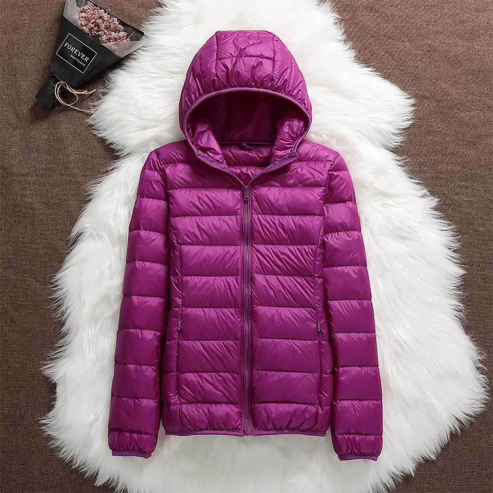 Nathalie – Daunenjacke mit Kapuze für Damen